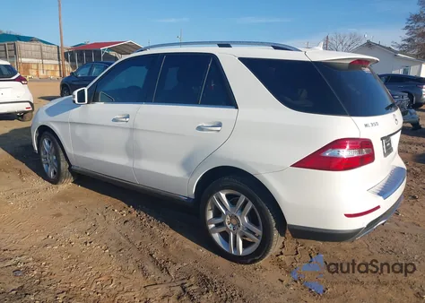 2014 Mercedes-Benz Ml 350 z USA, uszkodzony, nr VIN 4JGDA5JB2EA379950